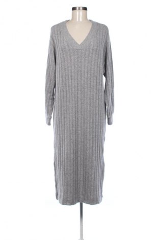 Šaty  Esprit, Velikost M, Barva Šedá, Cena  289,00 Kč