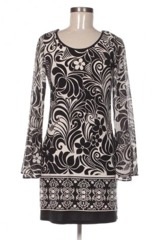 Рокля F&F, Размер M, Цвят Многоцветен, Цена 19,95 €