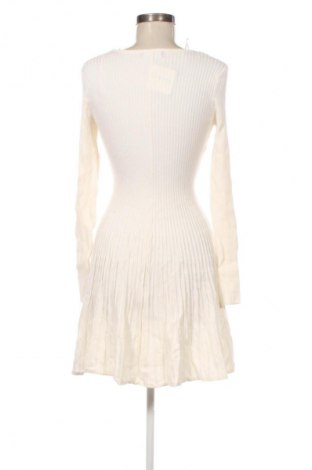 Šaty  Fb Sister, Velikost M, Barva Krémová, Cena  149,00 Kč
