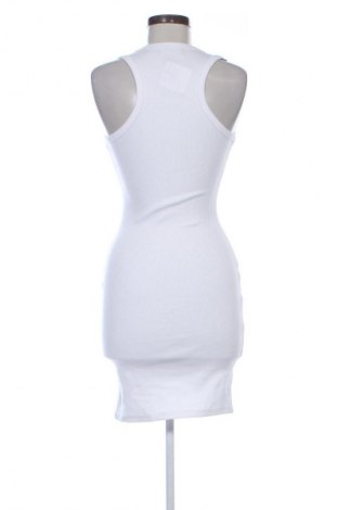 Ruha Fb Sister, Méret M, Szín Fehér, Ár 10 049 Ft