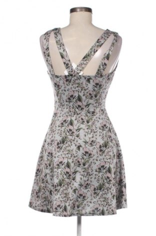 Šaty  Fb Sister, Velikost M, Barva Vícebarevné, Cena  565,00 Kč