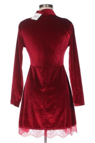 Kleid Femme, Größe L, Farbe Rot, Preis € 12,99