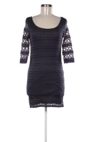 Рокля Fishbone, Размер S, Цвят Многоцветен, Цена 19,94 €