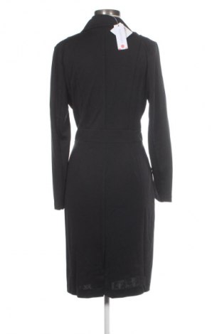 Ruha Floryday, Méret M, Szín Fekete, Ár 15 919 Ft