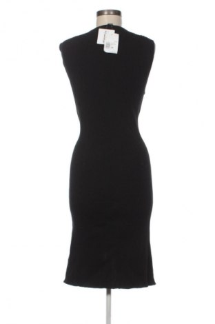 Sukienka Forever 21, Rozmiar 3XL, Kolor Czarny, Cena 207,99 zł