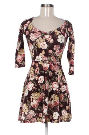 Рокля Forever 21, Размер S, Цвят Многоцветен, Цена 14,00 €