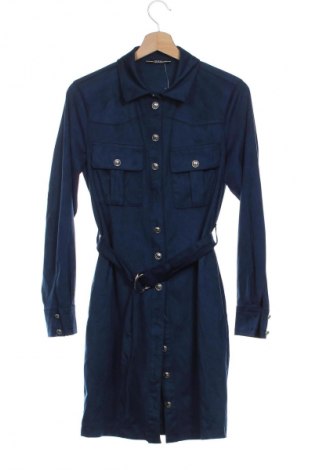 Ruha Guess, Méret XS, Szín Kék, Ár 55 749 Ft