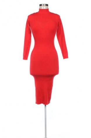 Рокля Guess, Размер XS, Цвят Червен, Цена 56,00 €