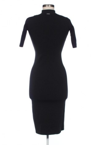 Рокля Guess, Размер XS, Цвят Многоцветен, Цена 49,00 €