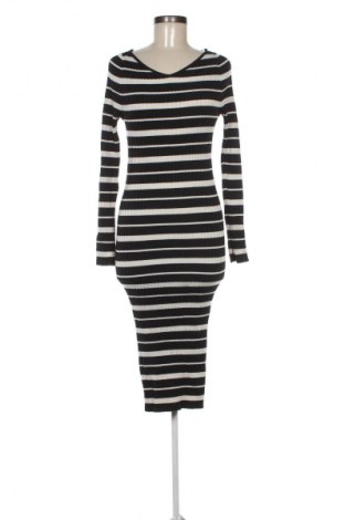 Рокля H&M, Размер M, Цвят Многоцветен, Цена 5,11 €