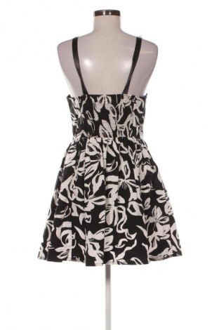 Šaty  H&M, Velikost M, Barva Vícebarevné, Cena  567,00 Kč