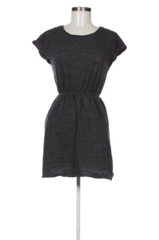 Šaty  H&M, Velikost XS, Barva Vícebarevné, Cena  565,00 Kč