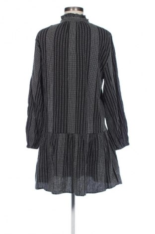 Рокля H&M, Размер S, Цвят Многоцветен, Цена 19,94 €