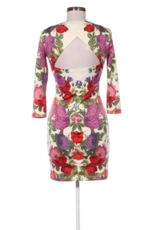 Рокля H&M, Размер S, Цвят Многоцветен, Цена 19,97 €