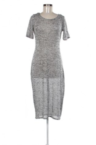 Рокля H&M Divided, Размер M, Цвят Многоцветен, Цена 9,20 €