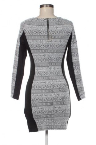 Šaty  H&M Divided, Velikost S, Barva Vícebarevné, Cena  139,00 Kč