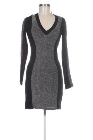 Šaty  H&M Divided, Velikost S, Barva Vícebarevné, Cena  129,00 Kč