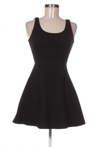 Рокля H&M Divided, Размер S, Цвят Черен, Цена 4,60 €