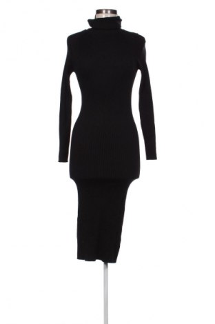 Šaty  In April 1986, Velikost M, Barva Černá, Cena  729,00 Kč