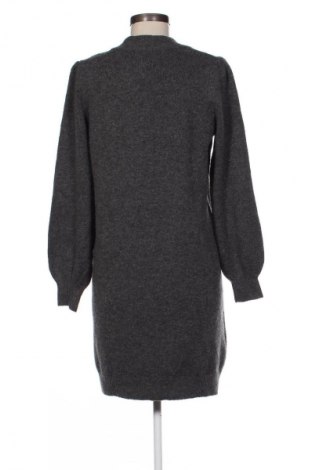 Šaty  Jdy, Velikost M, Barva Šedá, Cena  759,00 Kč