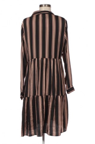Šaty  Jdy, Velikost M, Barva Vícebarevné, Cena  939,00 Kč