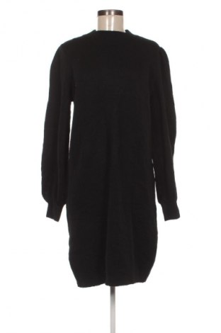 Šaty  Jdy, Velikost L, Barva Černá, Cena  939,00 Kč