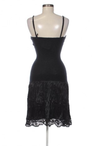 Ruha Liu Jo, Méret L, Szín Fekete, Ár 22 129 Ft