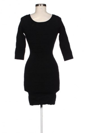 Šaty  Mango, Velikost XS, Barva Černá, Cena  229,00 Kč