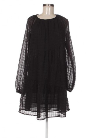 Рокля Mango, Размер M, Цвят Черен, Цена 6,64 €