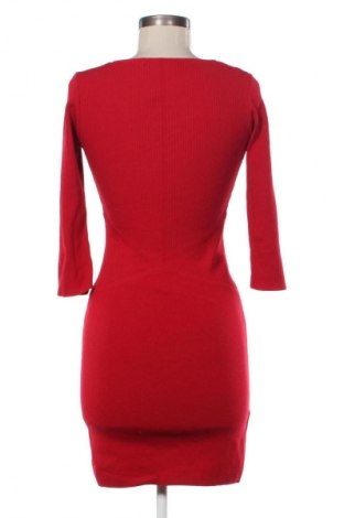Šaty  Mango, Velikost M, Barva Červená, Cena  519,00 Kč