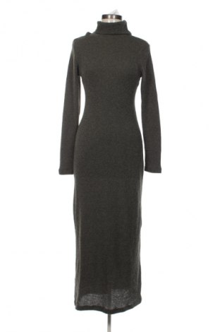 Рокля Mango, Размер M, Цвят Зелен, Цена 21,47 €