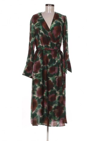Рокля Mango, Размер M, Цвят Многоцветен, Цена 20,96 €