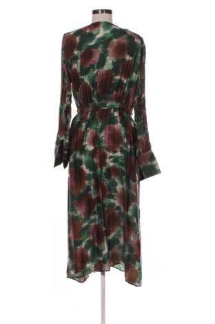 Рокля Mango, Размер M, Цвят Многоцветен, Цена 20,96 €
