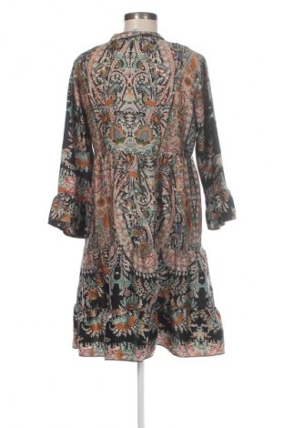 Šaty  Millenium, Velikost M, Barva Vícebarevné, Cena  199,00 Kč