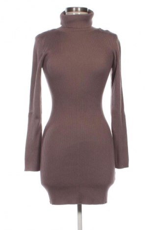 Рокля Missguided, Размер M, Цвят Пепел от рози, Цена 19,95 €