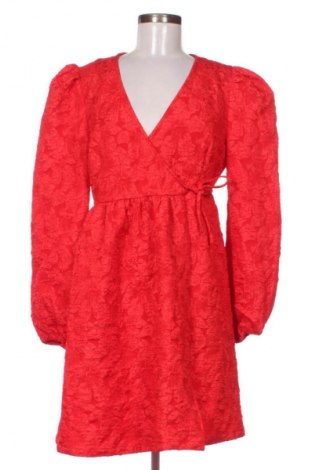Šaty  Monki, Velikost M, Barva Červená, Cena  397,00 Kč