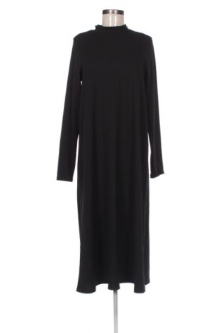 Šaty  Monki, Velikost M, Barva Černá, Cena  907,00 Kč