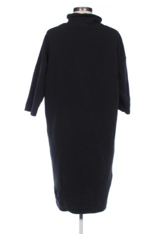 Šaty  Monki, Velikost S, Barva Černá, Cena  149,00 Kč