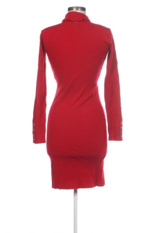 Ruha Morgan, Méret M, Szín Piros, Ár 12 349 Ft