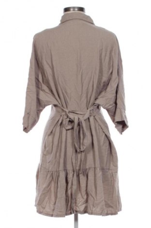 Kleid NEW COLLECTION, Größe L, Farbe Beige, Preis € 25,00