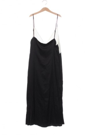 Ruha Never Fully Dressed, Méret M, Szín Fekete, Ár 27 780 Ft