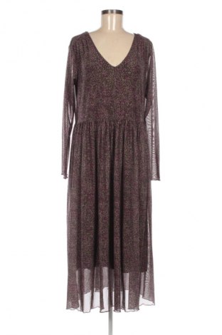 Φόρεμα Numph, Μέγεθος XL, Χρώμα Πολύχρωμο, Τιμή 42,00 €