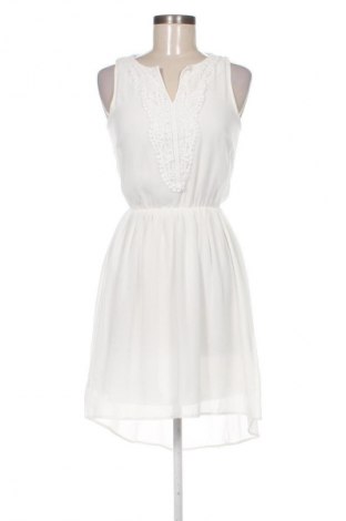 Φόρεμα ONLY, Μέγεθος XS, Χρώμα Λευκό, Τιμή 5,99 €
