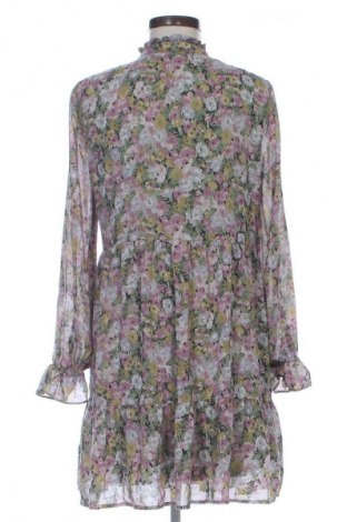 Рокля ONLY, Размер M, Цвят Многоцветен, Цена 14,31 €