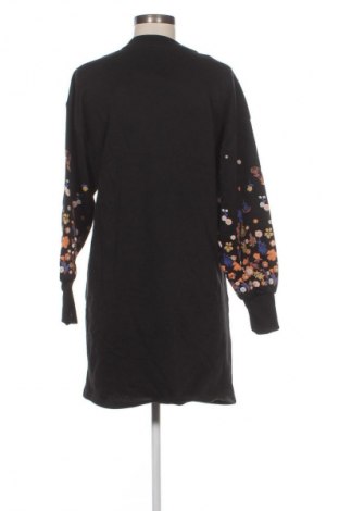 Рокля ONLY, Размер XS, Цвят Черен, Цена 32,21 €