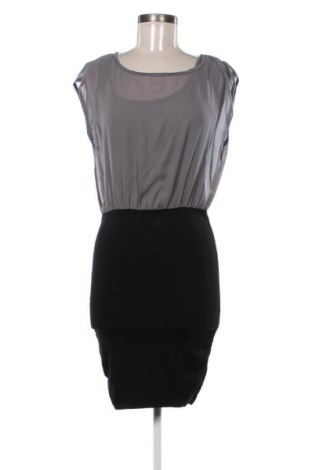 Φόρεμα ONLY, Μέγεθος S, Χρώμα Πολύχρωμο, Τιμή 14,00 €