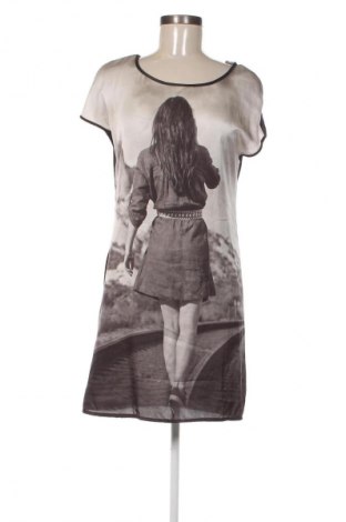 Sukienka ONLY, Rozmiar S, Kolor Kolorowy, Cena 72,99 zł