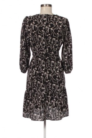 Рокля ONLY, Размер M, Цвят Многоцветен, Цена 5,62 €