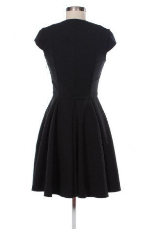 Šaty  Pinko, Veľkosť S, Farba Čierna, Cena  123,00 €