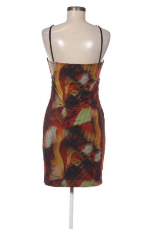 Рокля Pretty Little Thing, Размер L, Цвят Многоцветен, Цена 20,45 €